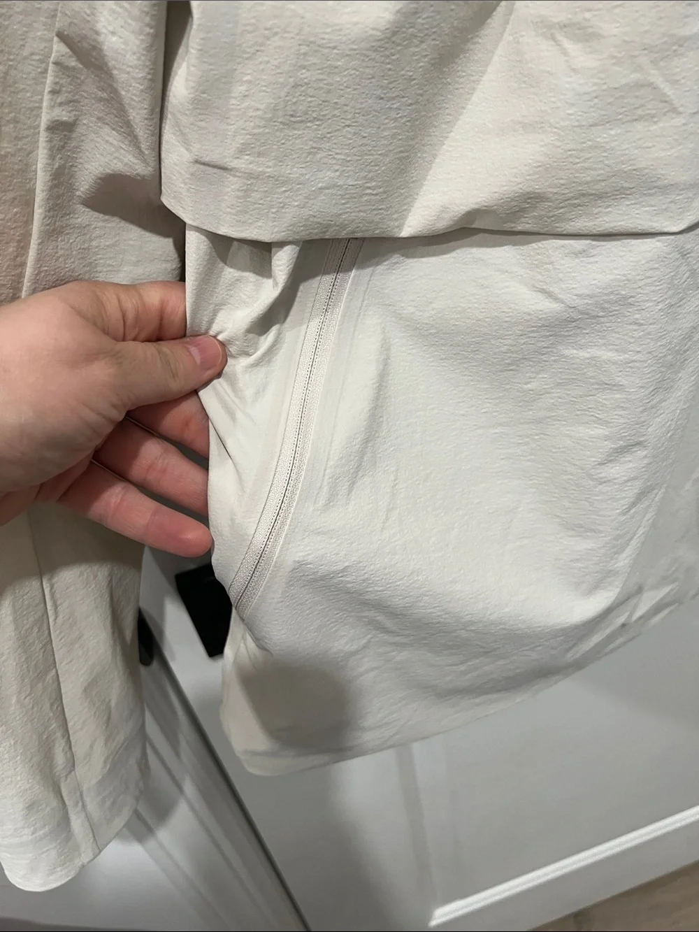 lululemon athletica lightweight hooded